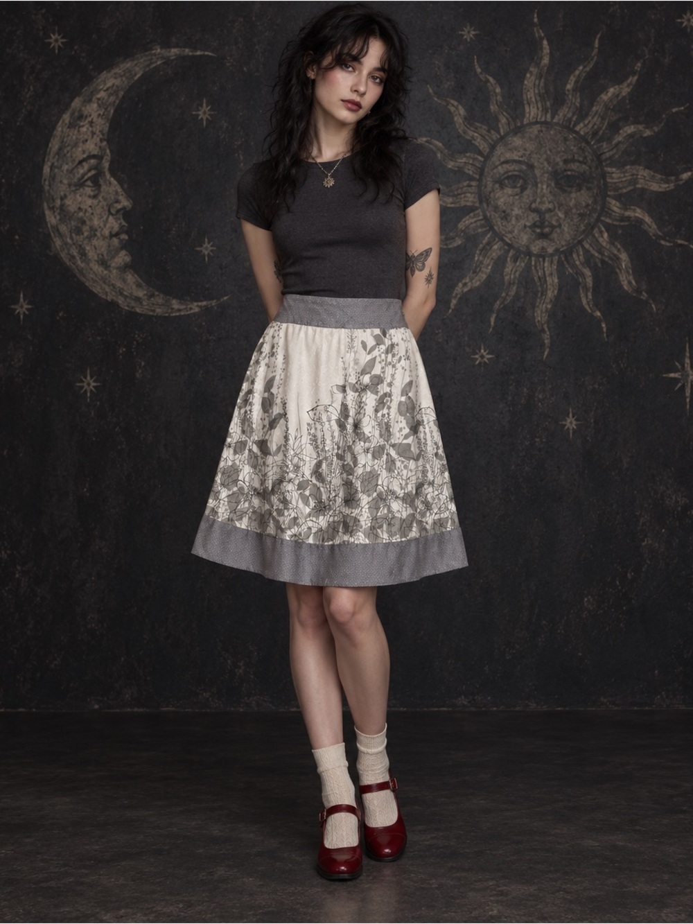 Point Zero Grey Ivory Floral A-Line Midi Skirt Size 7/8